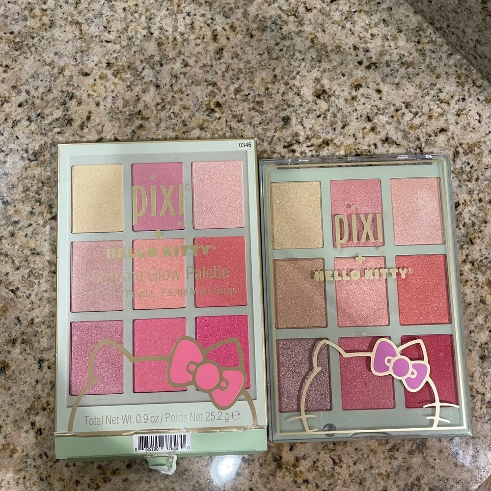 Pixi Beauty Hello Kitty Chrome Glow Blush Highlighter Palette